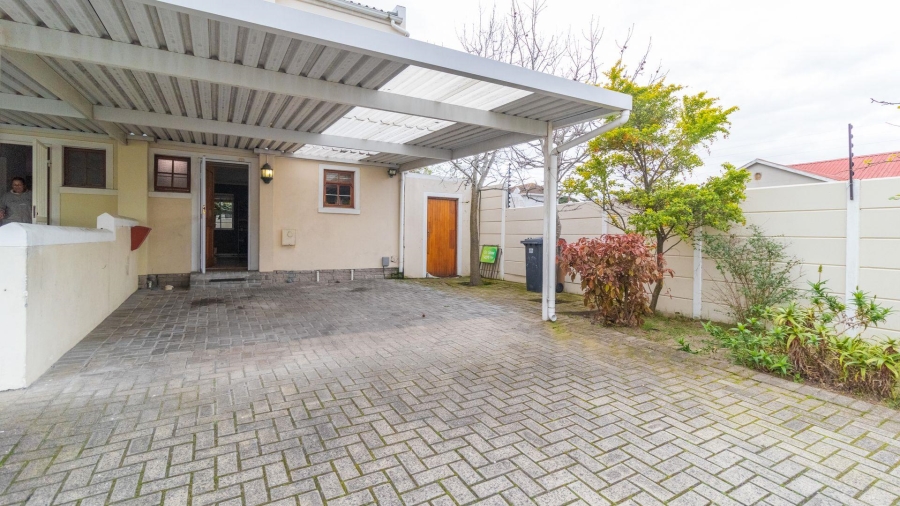 2 Bedroom Property for Sale in Wynberg Western Cape